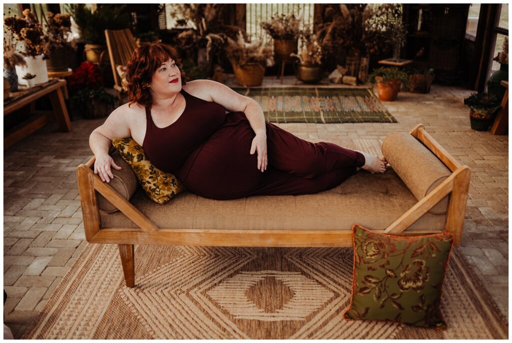 modern maternity photoshoot in a greenhouse